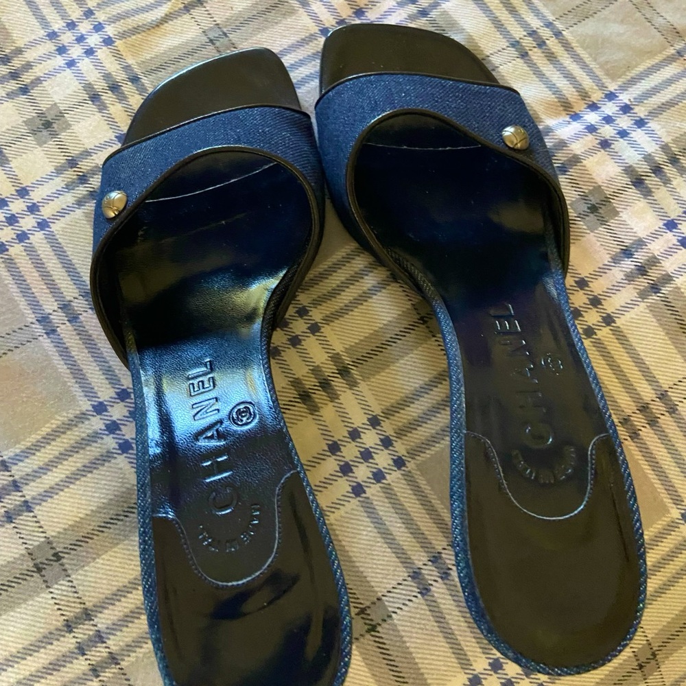 Chanel vintage denim mules size 7.5. Silver heels. worn once, perfect condition